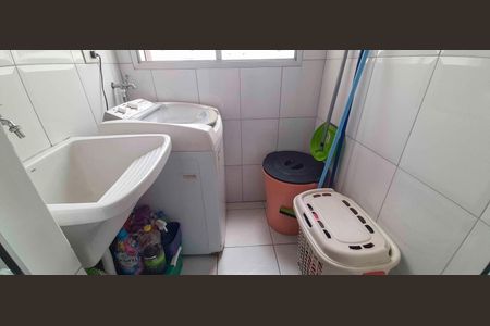 Apartamento à venda com 65m², 3 quartos e 1 vagaÁrea de Serviço