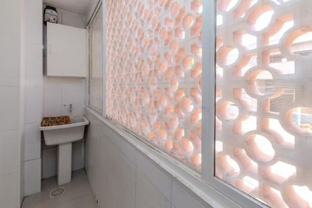 Apartamento para alugar com 98m², 2 quartos e 1 vagaÁrea de Serviço