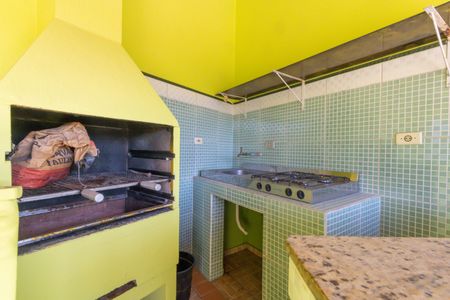 Casa à venda com 910m², 4 quartos e sem vaga Casa à venda com 910m², 4 quartos e sem vagaTerraço