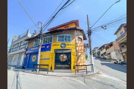 Casa à venda com 910m², 4 quartos e sem vaga Casa à venda com 910m², 4 quartos e sem vagaFachada