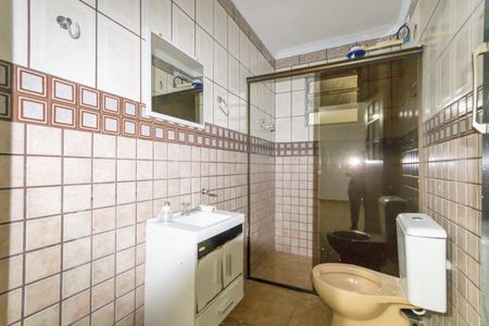 Casa à venda com 910m², 4 quartos e sem vaga Casa à venda com 910m², 4 quartos e sem vagaBanheiro da Suíte (Casa 2)
