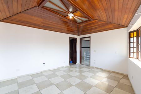 Casa à venda com 910m², 4 quartos e sem vaga Casa à venda com 910m², 4 quartos e sem vagaSala (Casa 1)