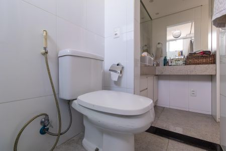 Apartamento à venda com 126m², 3 quartos e 2 vagasBanheiro da Suíte