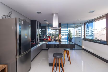 Apartamento à venda com 126m², 3 quartos e 2 vagasCozinha