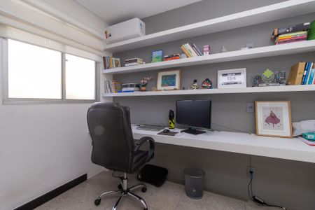 Apartamento à venda com 126m², 3 quartos e 2 vagasQuarto 2