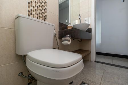 Apartamento à venda com 126m², 3 quartos e 2 vagasBanheiro Social