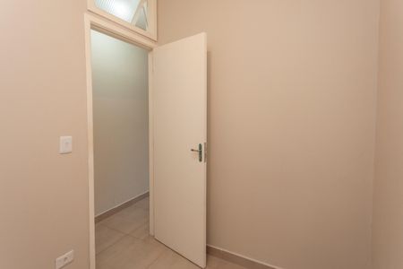 Quarto 2 de kitnet/studio para alugar com 2 quartos, 40m² em Jardim Prudência, São Paulo