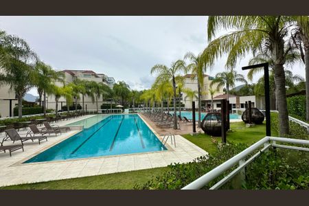 Apartamento à venda com 87m², 3 quartos e 2 vagas Apartamento à venda com 87m², 3 quartos e 2 vagasÁrea comum - Piscina