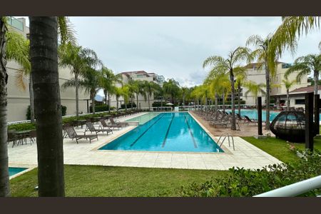 Apartamento à venda com 87m², 3 quartos e 2 vagas Apartamento à venda com 87m², 3 quartos e 2 vagasÁrea comum - Piscina