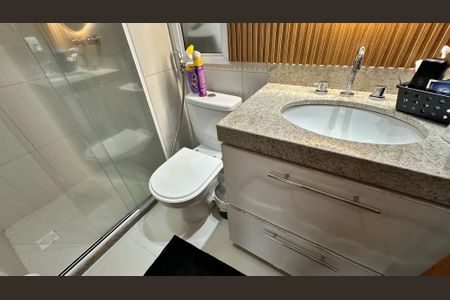 Apartamento à venda com 87m², 3 quartos e 2 vagas Apartamento à venda com 87m², 3 quartos e 2 vagasBanheiro Social