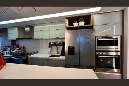 Apartamento à venda com 87m², 3 quartos e 2 vagas Apartamento à venda com 87m², 3 quartos e 2 vagasCozinha