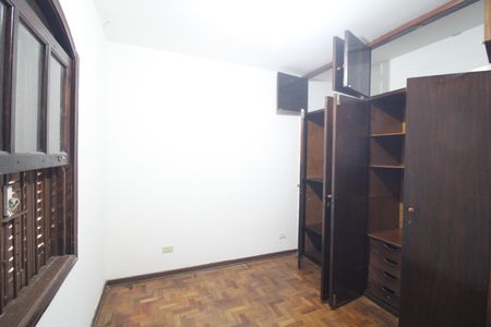 Casa para alugar com 110m², 3 quartos e 2 vagasQuarto 2