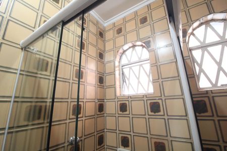 Casa para alugar com 110m², 3 quartos e 2 vagasSuíte / banheiro