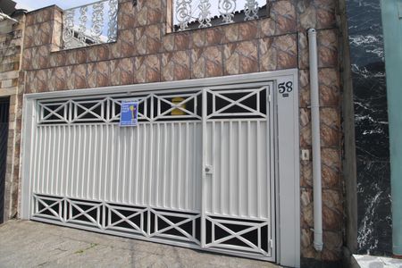 Casa para alugar com 110m², 3 quartos e 2 vagasFachada