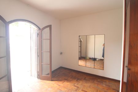 Casa para alugar com 110m², 3 quartos e 2 vagasSuíte