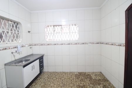 Casa para alugar com 110m², 3 quartos e 2 vagasCozinha