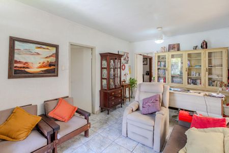 Casa à venda com 170m², 2 quartos e 5 vagasSala