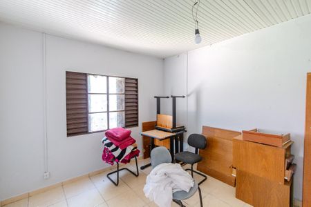 Casa à venda com 170m², 2 quartos e 5 vagasChurrasqueira