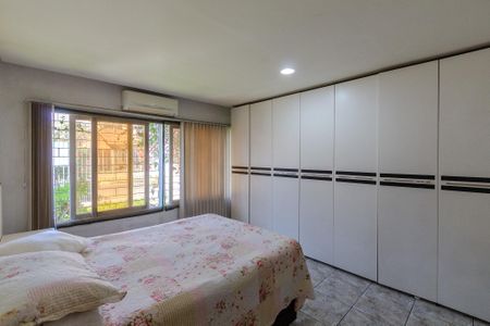 Casa à venda com 170m², 2 quartos e 5 vagasSuíte