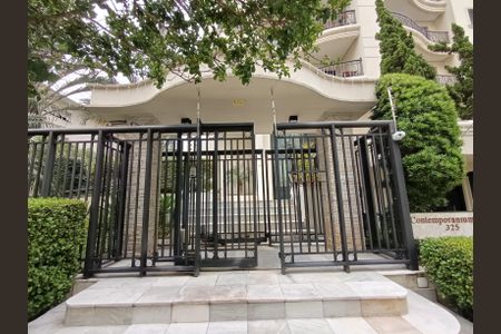 Apartamento à venda com 98m², 3 quartos e 2 vagasFachada