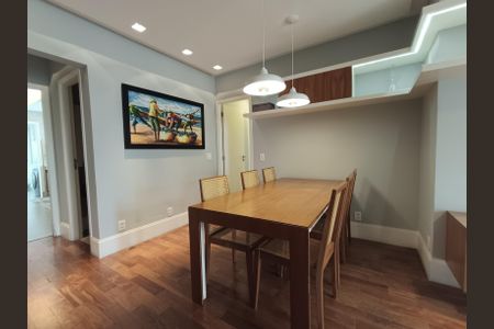 Apartamento à venda com 98m², 3 quartos e 2 vagasSala