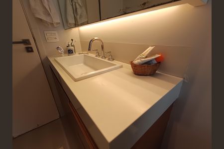 Apartamento à venda com 98m², 3 quartos e 2 vagasBanheiro Suíte