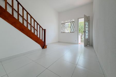 Casa para alugar com 90m², 2 quartos e sem vaga Casa para alugar com 90m², 2 quartos e sem vagaSala