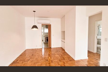 Apartamento à venda com 90m², 2 quartos e 1 vagaSala