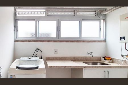 Apartamento à venda com 90m², 2 quartos e 1 vagaÁrea de Serviço