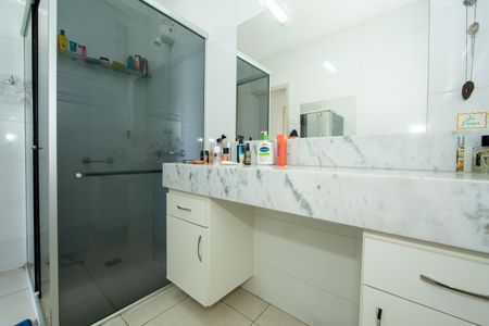 Apartamento para alugar com 140m², 3 quartos e 1 vagaBANHEIRO