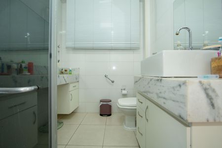 Apartamento para alugar com 140m², 3 quartos e 1 vagaBANHEIRO