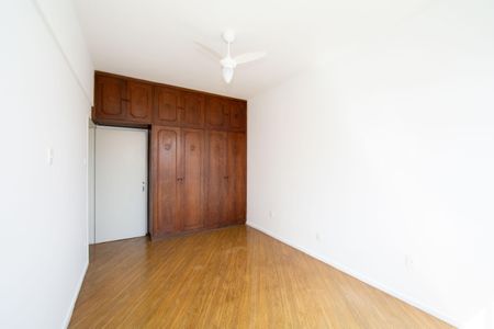 Apartamento para alugar com 140m², 3 quartos e 1 vagaQUARTO2