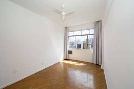 Apartamento para alugar com 140m², 3 quartos e 1 vagaQUARTO2