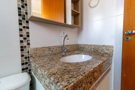 Apartamento para alugar com 77m², 3 quartos e 1 vaga Apartamento para alugar com 77m², 3 quartos e 1 vagaBanheiro da Suíte