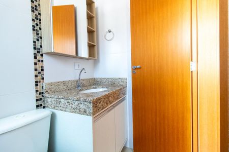 Apartamento para alugar com 77m², 3 quartos e 1 vaga Apartamento para alugar com 77m², 3 quartos e 1 vagaBanheiro da Suíte