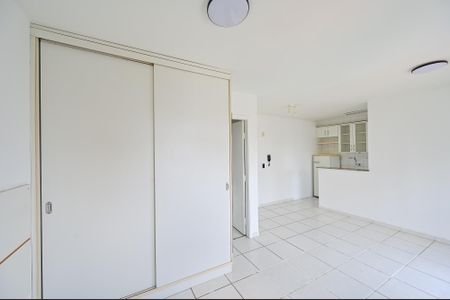 Studio para alugar com 34m², 1 quarto e 1 vagaSala/Quarto