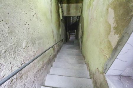 Apartamento para alugar com 90m², 1 quarto e sem vaga Apartamento para alugar com 90m², 1 quarto e sem vagaEscada de entrada