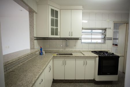 Apartamento à venda com 82m², 3 quartos e 2 vagasCOZINHA