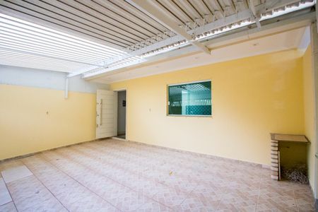 Casa à venda com 110m², 2 quartos e 2 vagasGaragem