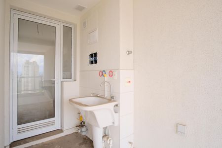 Apartamento à venda com 64m², 2 quartos e 1 vagaÁrea de Serviço