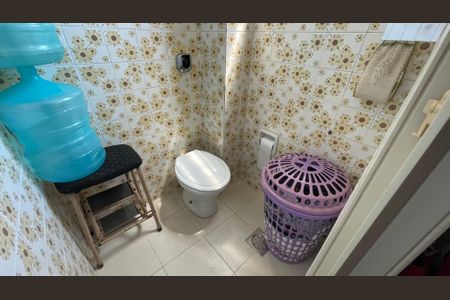 Apartamento à venda com 70m², 2 quartos e 1 vagaBanheiro de serviço