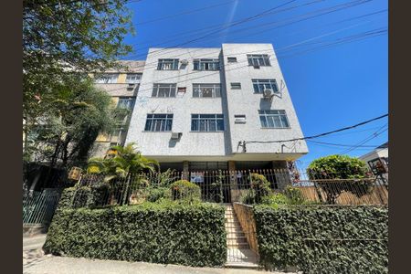 Apartamento à venda com 70m², 2 quartos e 1 vagaFachada