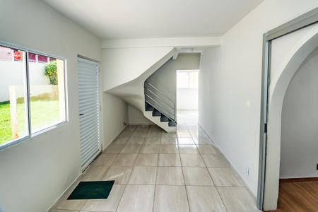 Casa para alugar com 3 quartos, 180m² em Cândida Ferreira, Belo Horizonte