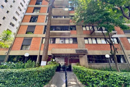 Apartamento para alugar com 42m², 1 quarto e 1 vaga Apartamento para alugar com 42m², 1 quarto e 1 vagaFachada