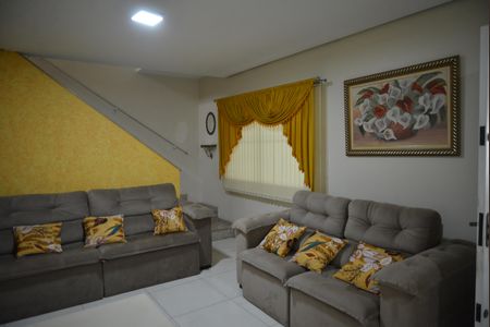 Casa à venda com 108m², 3 quartos e 3 vagasSala