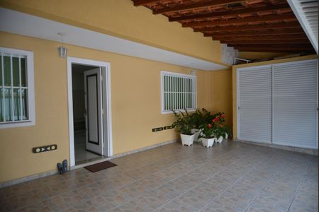 Casa à venda com 108m², 3 quartos e 3 vagasGaragem