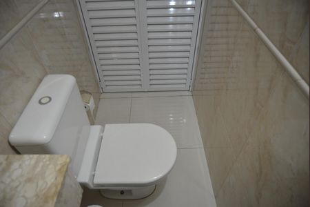 Casa à venda com 108m², 3 quartos e 3 vagasLavabo