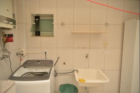 Casa à venda com 108m², 3 quartos e 3 vagasÁrea de Serviço