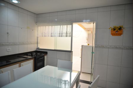 Casa à venda com 108m², 3 quartos e 3 vagasCozinha