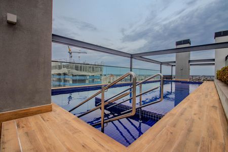 Apartamento à venda com 53m², 1 quarto e 1 vaga Apartamento à venda com 53m², 1 quarto e 1 vagaÁrea comum - Piscina
